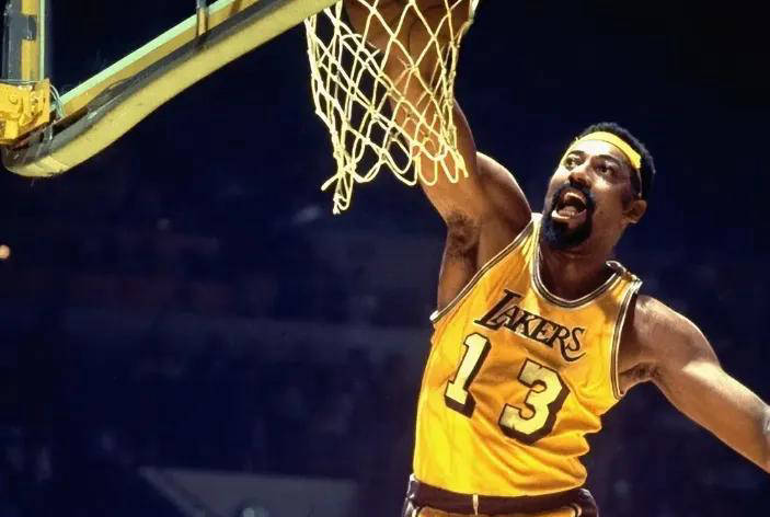 重新评定NBA历史5大天赋怪,文斯卡特落选,詹姆斯排第三,榜首无人能及