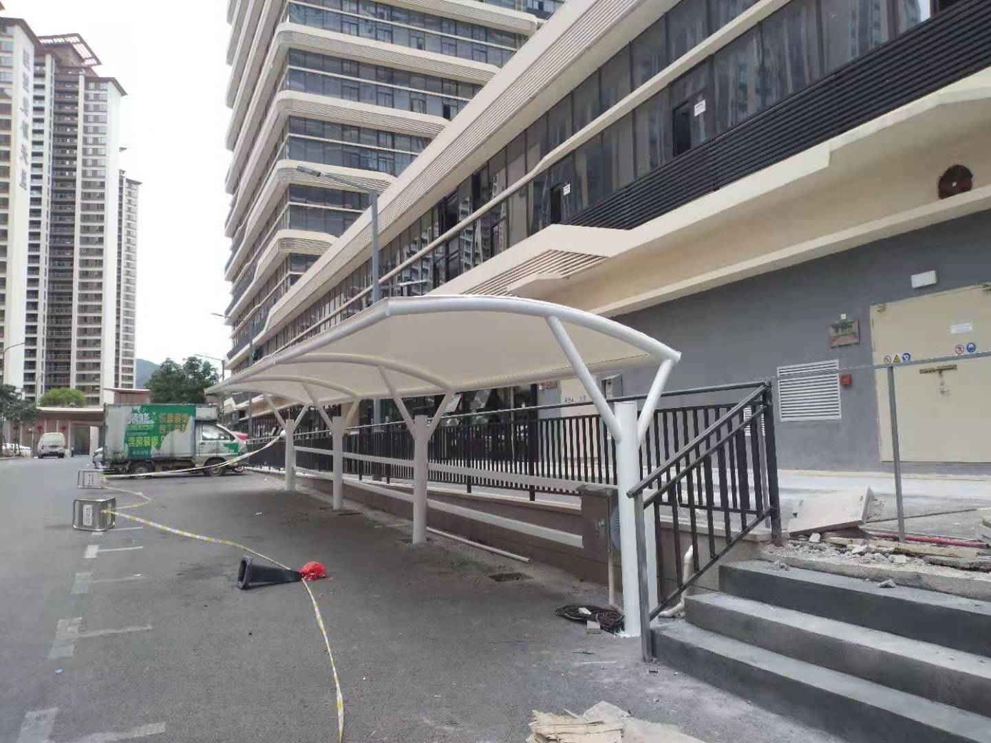 推荐:厦门吉士源金属制品有限公司——运动场看台膜结构、足球场膜结构等全场景解决方案专家